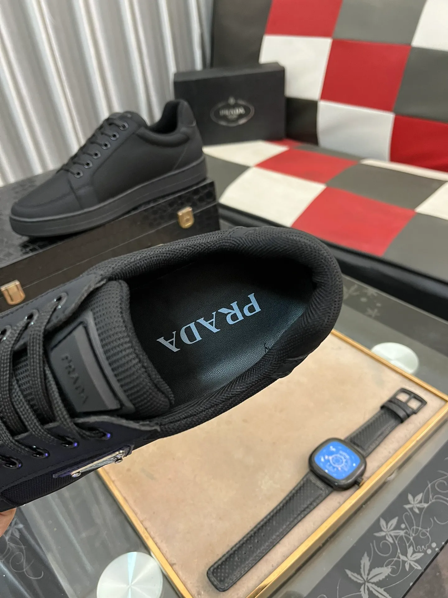 Men's shoes 💰420⌚️⌚️【PRADA】Prada - High-end quality casual sports shoes - Upper: calf leather shoe body with branded metal fasteners, - Inner lining: breathable leather lining - Outsole: ultra-light TPU foam·rubber; molded outsole -Super high quality control·Fine workmanship: highlighted (high-end·luxury·grade) -Size: 38-443️⃣Colors available